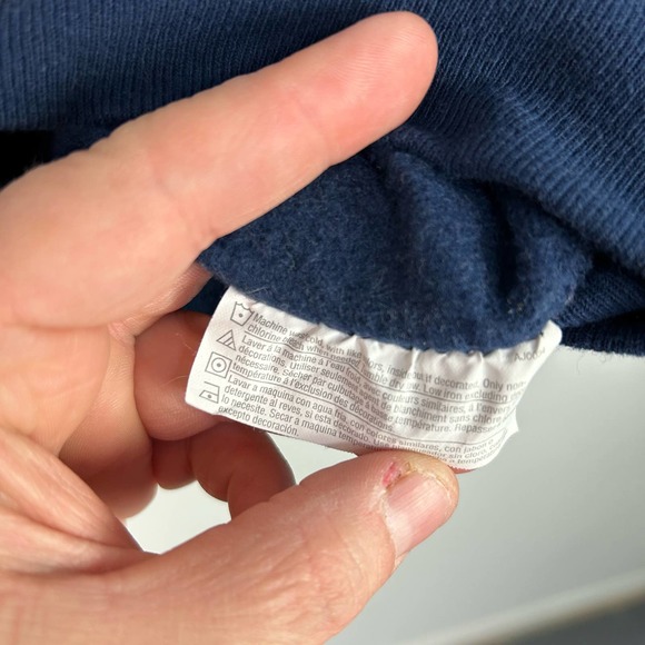 Walt Disney World 2015 Celebration Sweatshirt Unisex Size Small - Picture 5 of 5